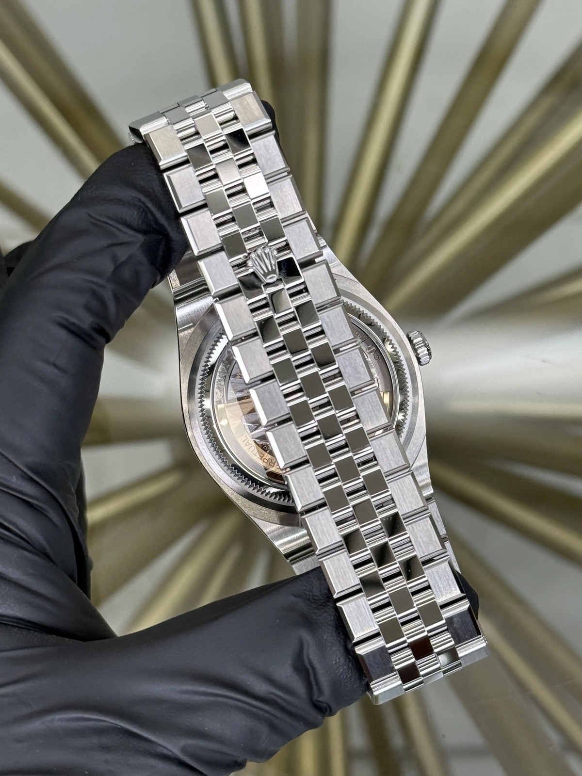 2026 Rolex Land-Dweller 40 White Honeycomb Dial on Flat Jubilee 127334 Complete
