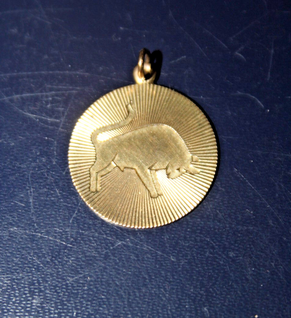 Zodiac sign Taurus, gold, hallmark: 333, Ø approx. 19.5 mm, with eyelet,