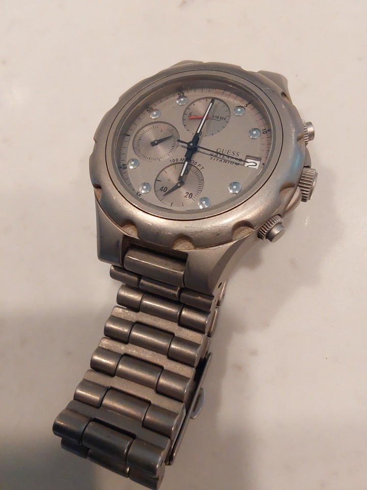 GUESS Waterpro Titanium Chronograph 50 Meters / 165 Feet Watch VTG – Needs Batt.