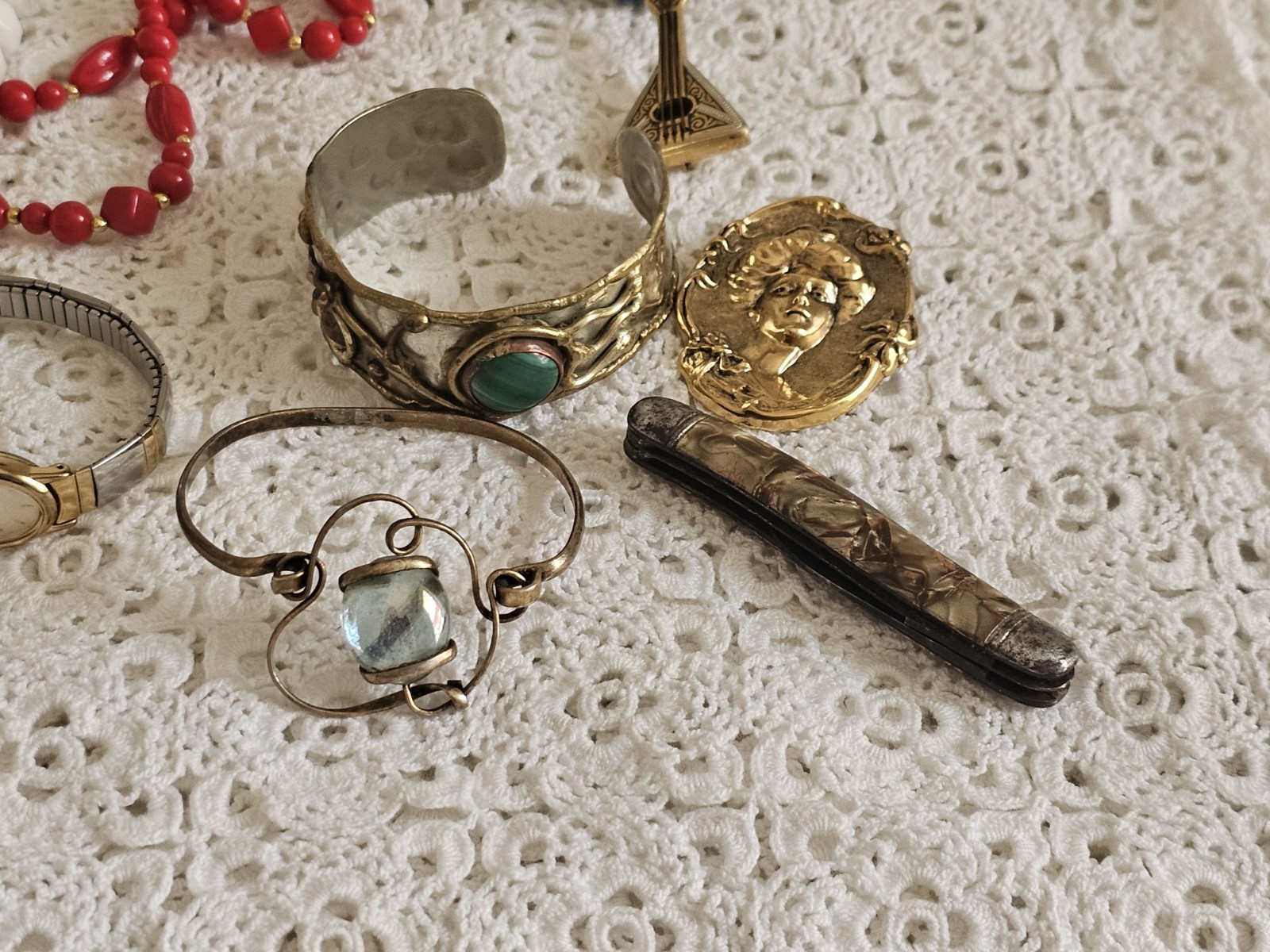 Vintage Costume Jewelry Bundle – 12 Pcs.