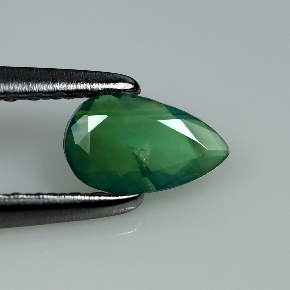 0.29 ct Topnotch Pear (6.10 x 3.79 mm) Green Natural Unheated Alexandrite