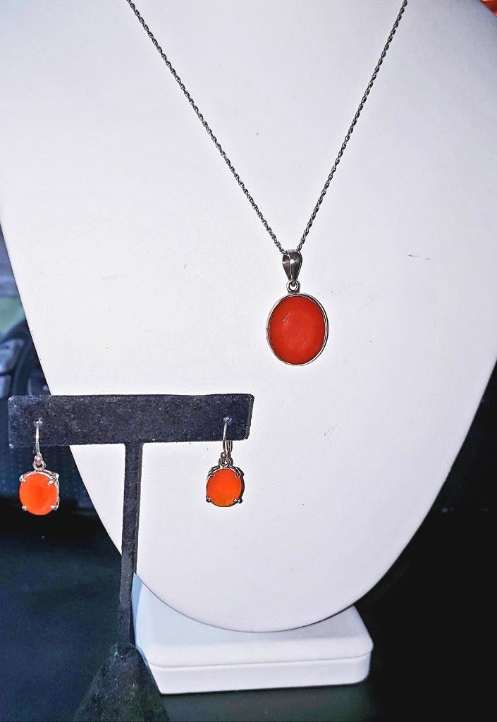Vintage 925 Sterling Silver Carnelian Necklace / Earrings Set (13.5 grams)!