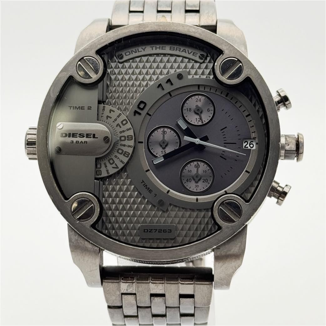 DIESEL DZ7263 Little Daddy Chronograph Quartz Mens Watch Gunmetal 50mm In hand