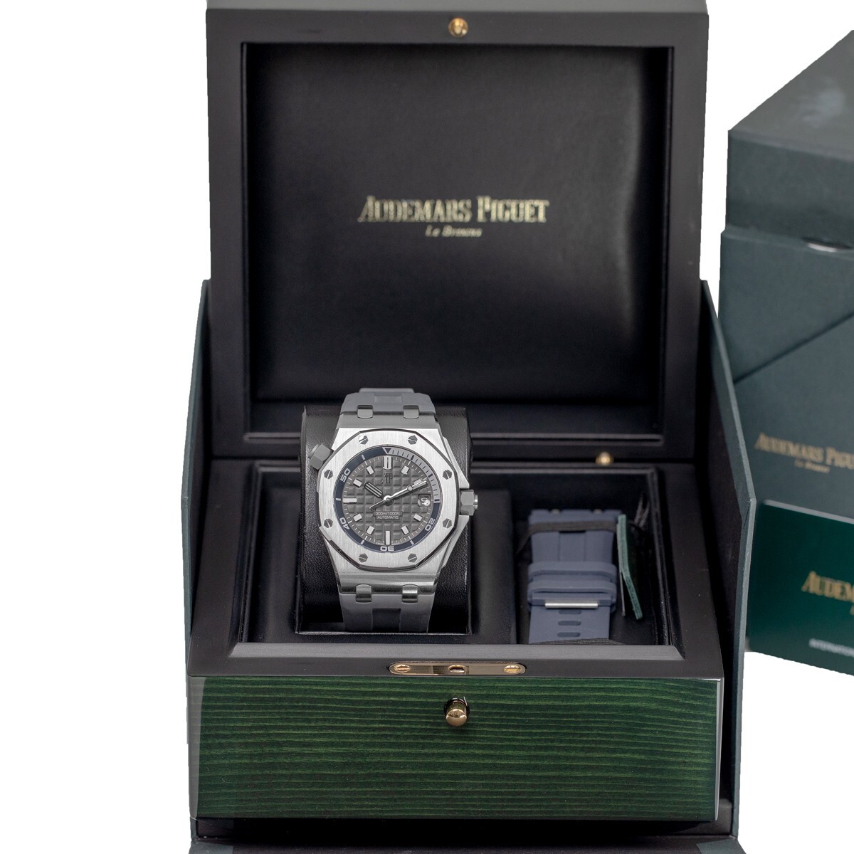Audemars Piguet 15720ST.OO.A009CA.01 Royal Oak Offshore 42mm Grey Dial Watch