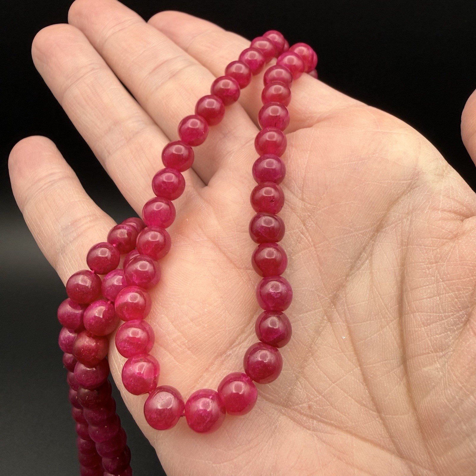 Vintage Raspberry Pink Dyed Jade Quartz Beaded Necklace Fuchsia 22″ Barrel Clasp