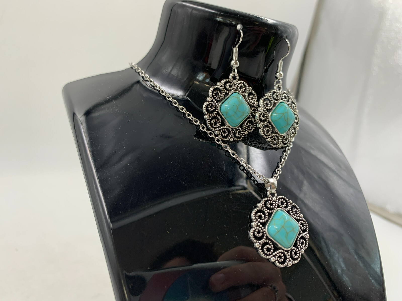 Metal & Blue Stone 9in Necklace & Earrings Set DD01B10088