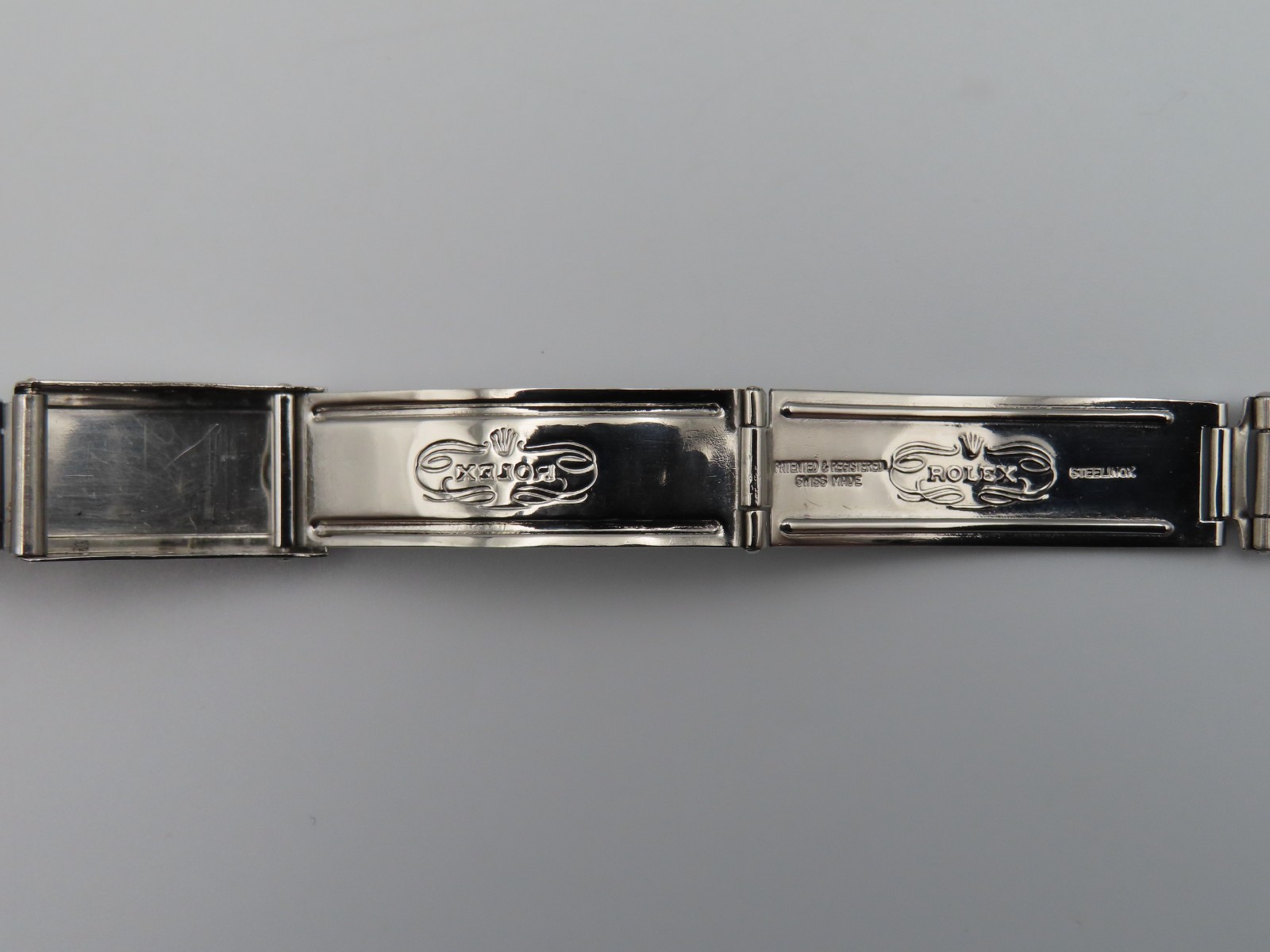 1946 Rolex Oyster Perpetual Manual Wind Chronometer 2940 Bubble Back Wristwatch