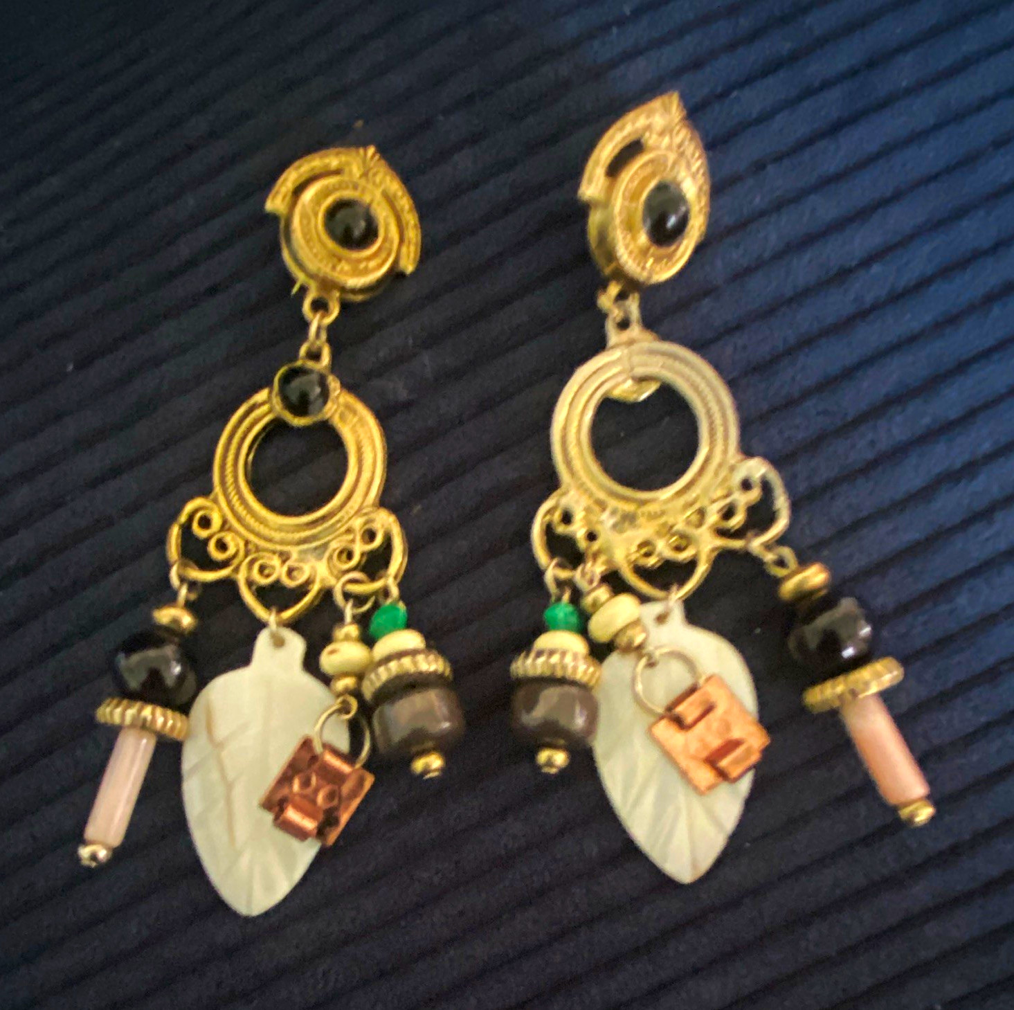Gold Tone Dangle Drop Hook Earrings White Leaf Charm Metal Plastic No Stone
