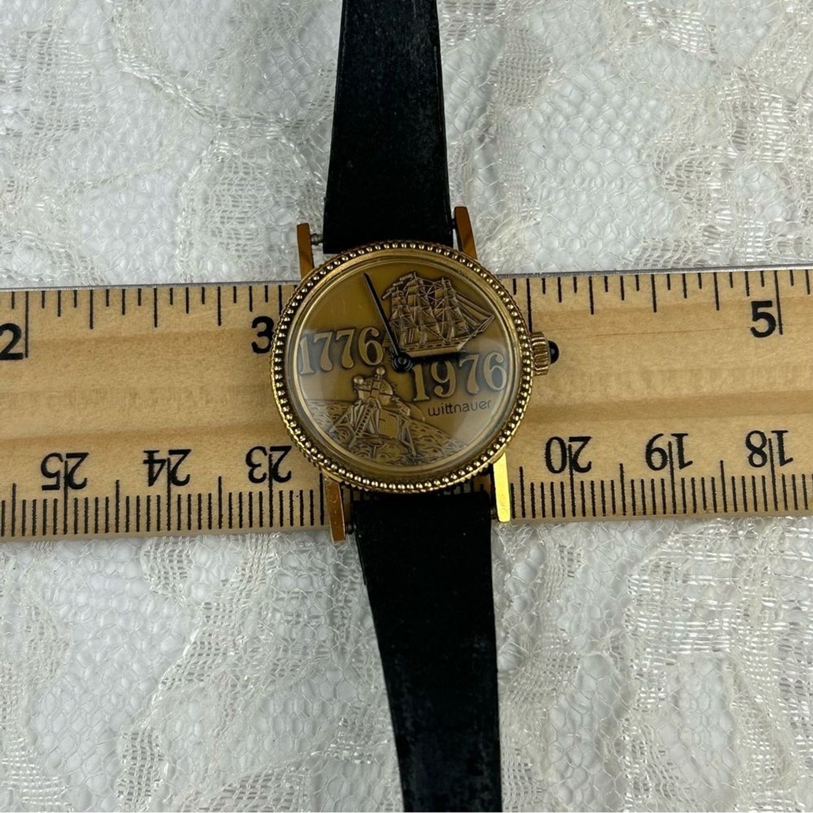 RARE Women’s Vintage 1776 1976 BICENTENIAL WITTNAUER COIN BASE 8KT GOLD WATCH