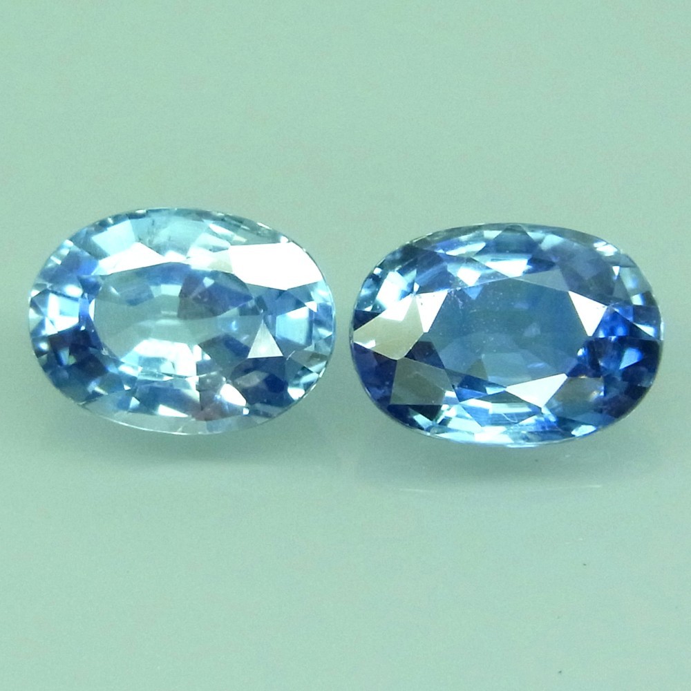 BEAUTIFUL PAIR! 2.30ct.TOP ELECTRIC CORNFLOWER BLUE SAPPHIRE CEYLON OVAL 7X5MM.