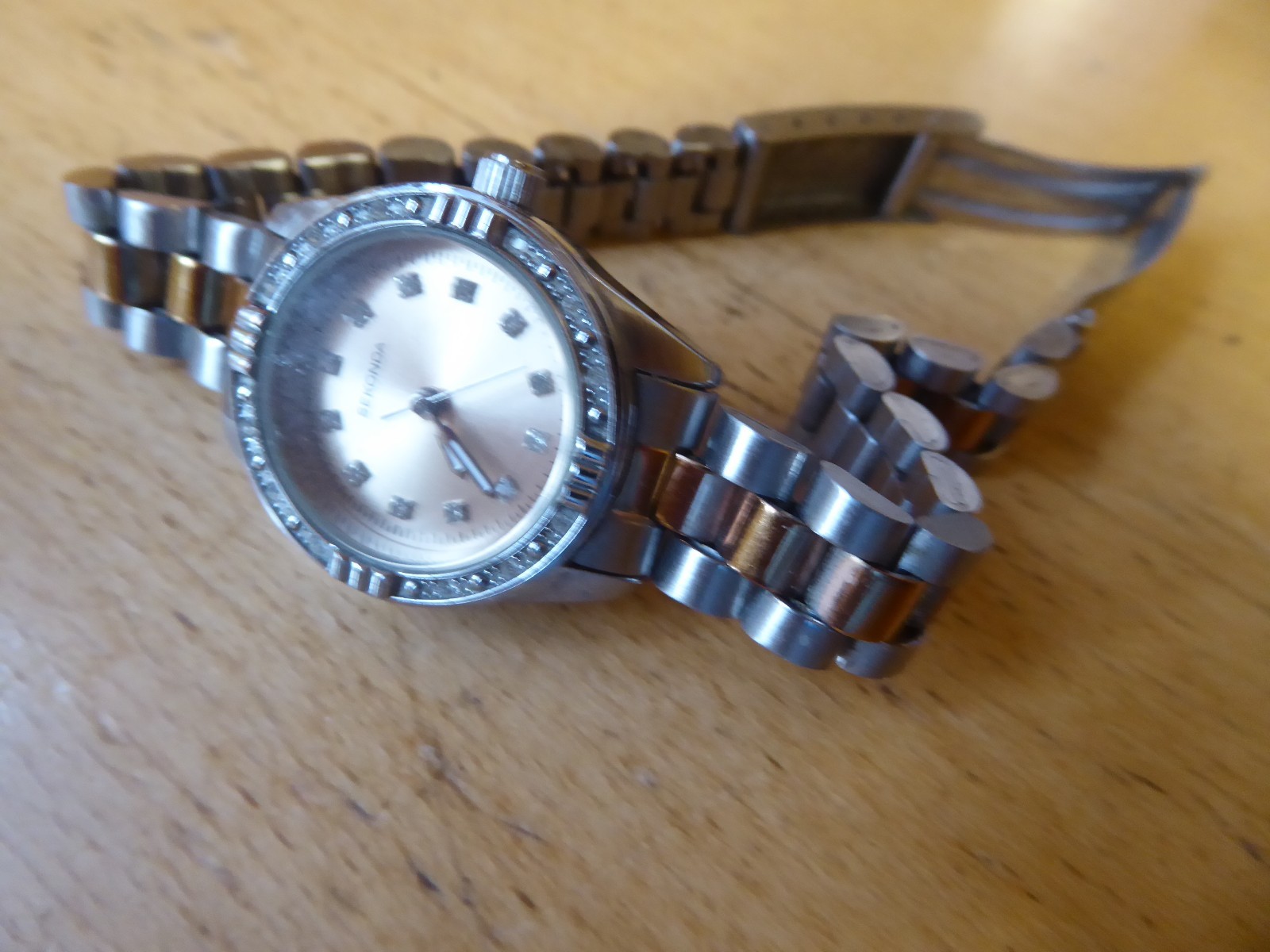 LADIES SEKONDA BRACELET WATCH 2496 AKT #223