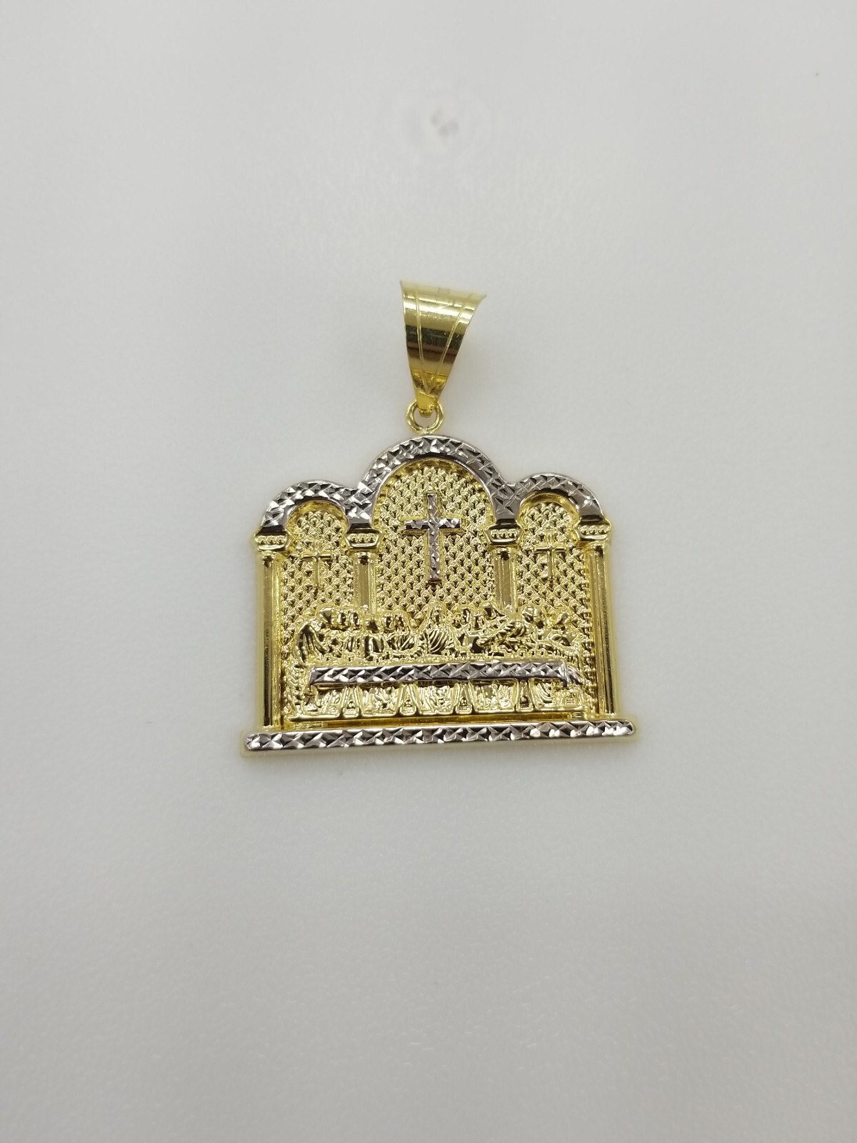 10KT Gold Last supper 2Tone pendant 4mm Bail 100% genuine Gold, New 7.0 grm