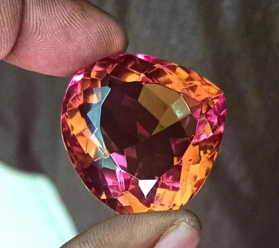 10 Ct Pear Cut Zultanite Flawless 7-Color Change Certified Loose Gemstone