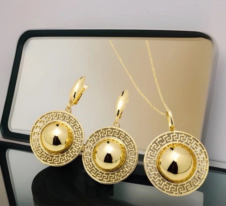 18 K Gold Plated Circle Shaped High Quality Jewelry ,2 PC Set