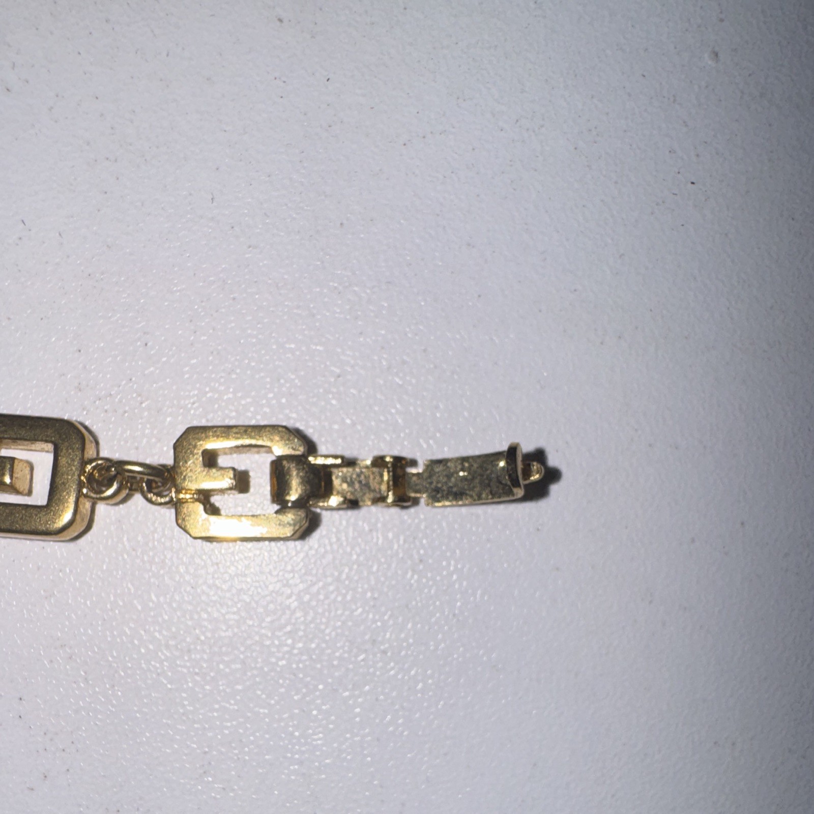 Givenchy Signed Gold Tone Link Chain Necklace 16in Box Clasp