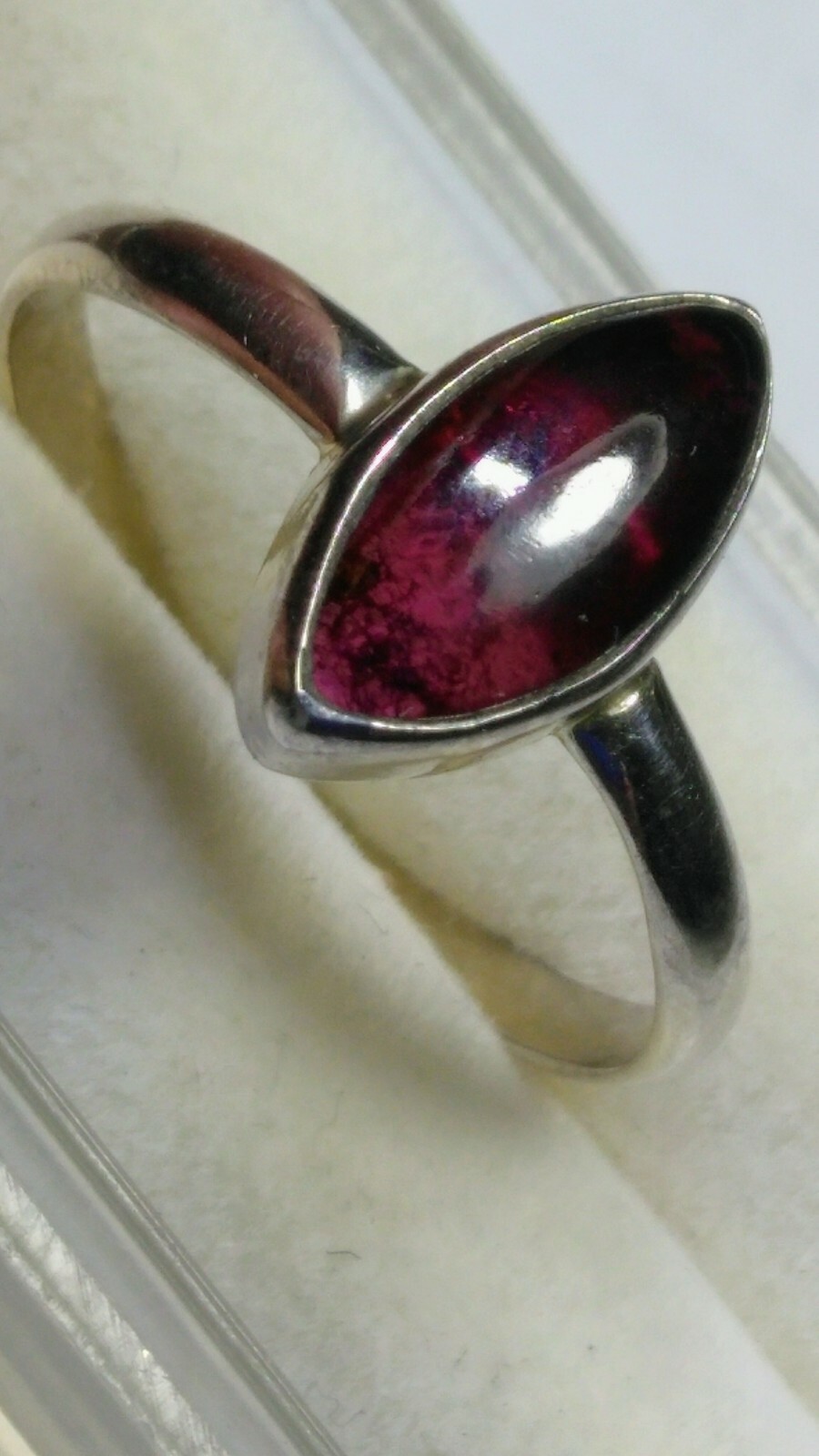 LOVELY UNTREATED NATURAL GARNET IN STERLING SILVER RING SIZE 9.0-9.25