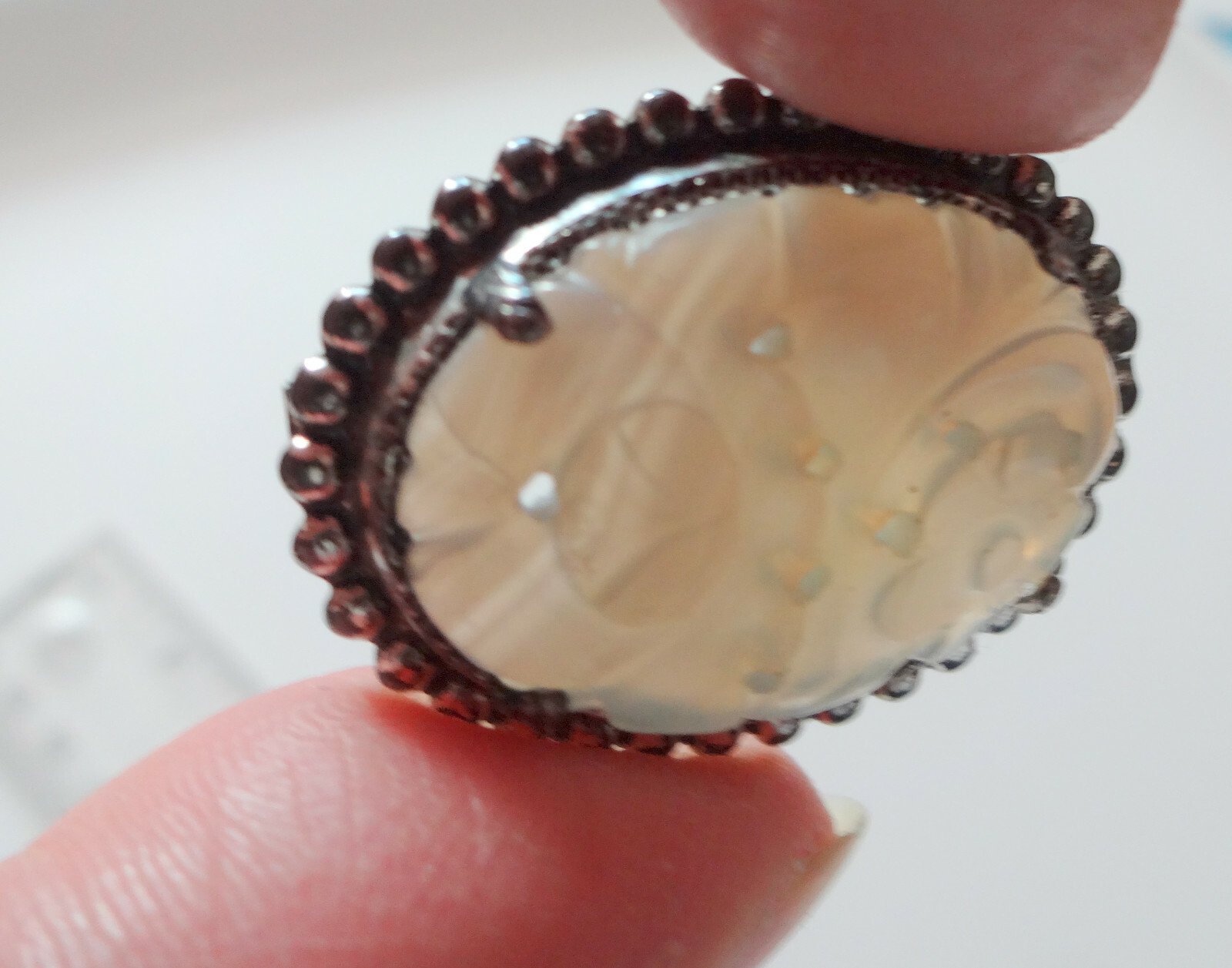 Antique Art Deco Victorian Chinese Asian Carved Translusent Stripe Agate Brooch