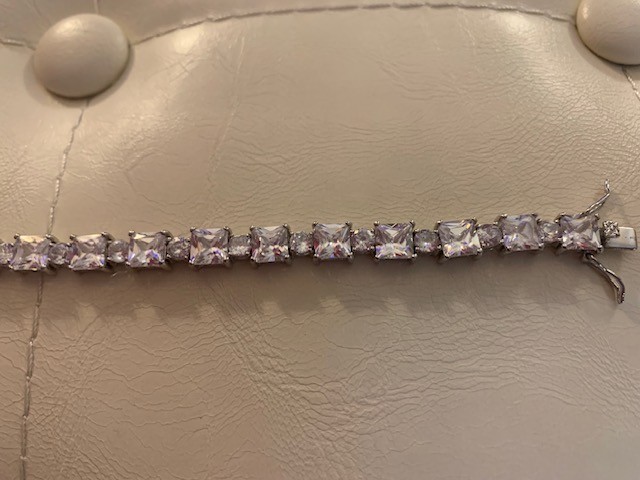 New QVC Diamonique Silver 925 Princess/Square & Round CZ 7 1/2″ Tennis Bracelet