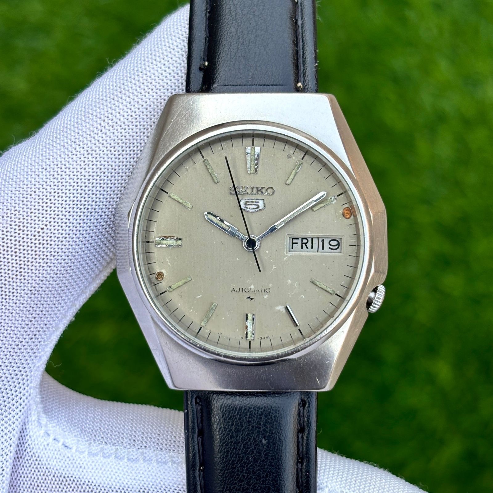 Vintage Seiko 5 Soft Skin Dial Automatic Japan Made Men’s Watch 7009-8830