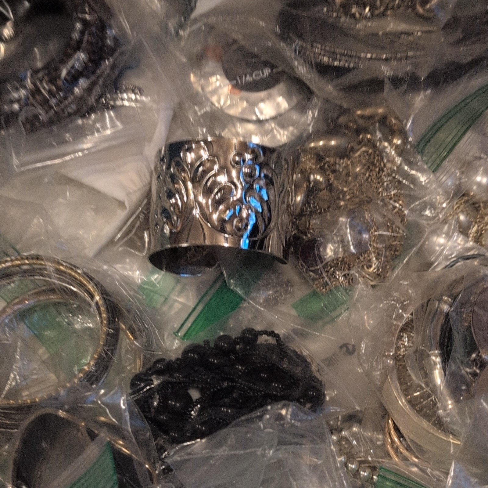 Fashion Jewelry Mixed Lot 4 Lbs Pieces Bracelets Bangles Necklaces Earrings
