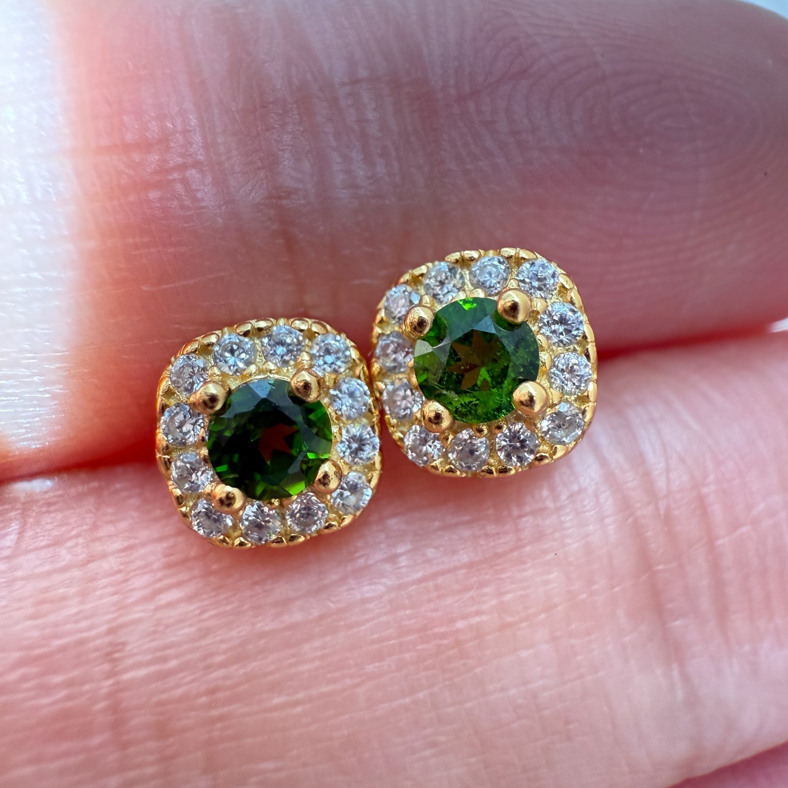 925 Sterling Silver Earrings 3mm Green Natural Diopside Gemstone Zircon Stud NEW