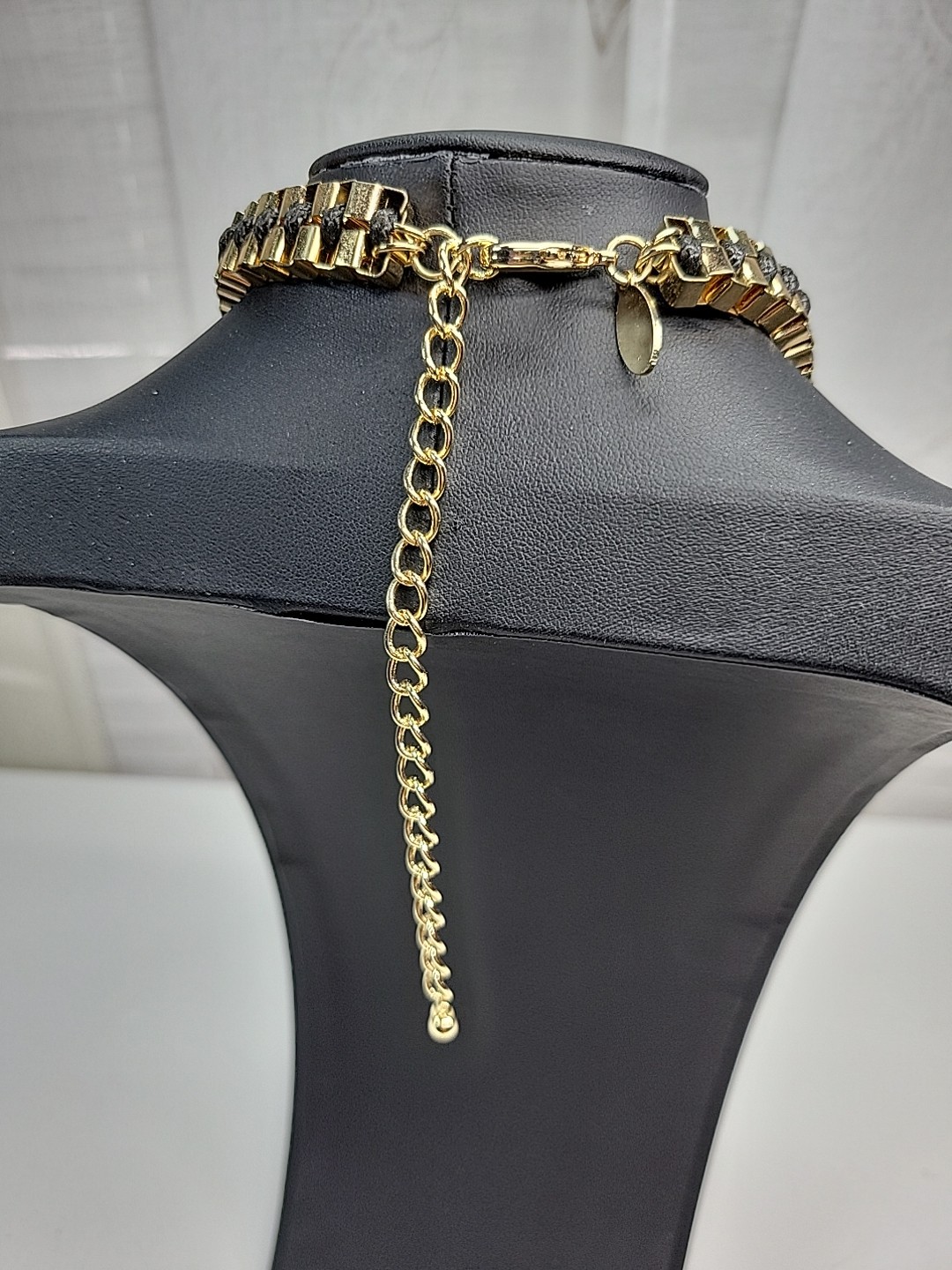 Chico’s Necklace Black Gray White Glass Fringe Bead Chunky Chain Gold Tone 20″