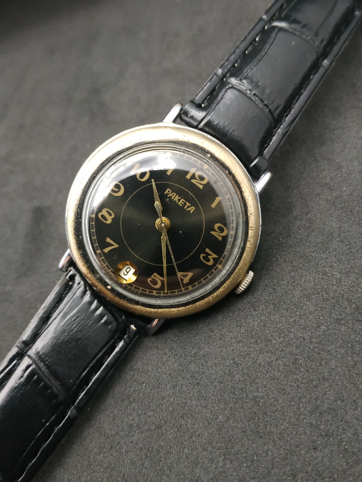 Men’s Dress Vintage USSR Watch Raketa Mechanical 2628.H Black Dial Retro Soviet