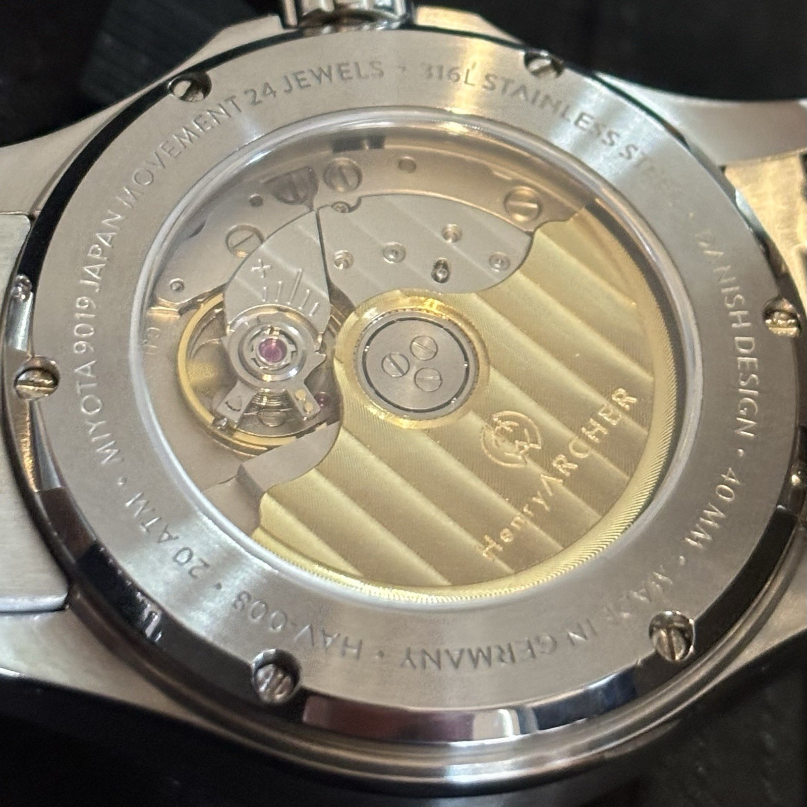 Henry Archer Havstrom Spectral Red, Meteorite, Automatic, 40mm, 200m, Limited