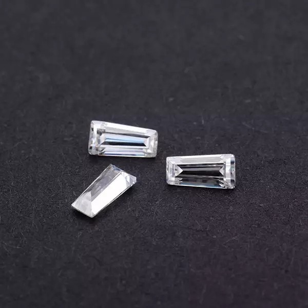 Taper Baguette Cut Colorless Loose Moissanite 4 Jewelry (4x2X1.5 to 6×3.5×3 MM)