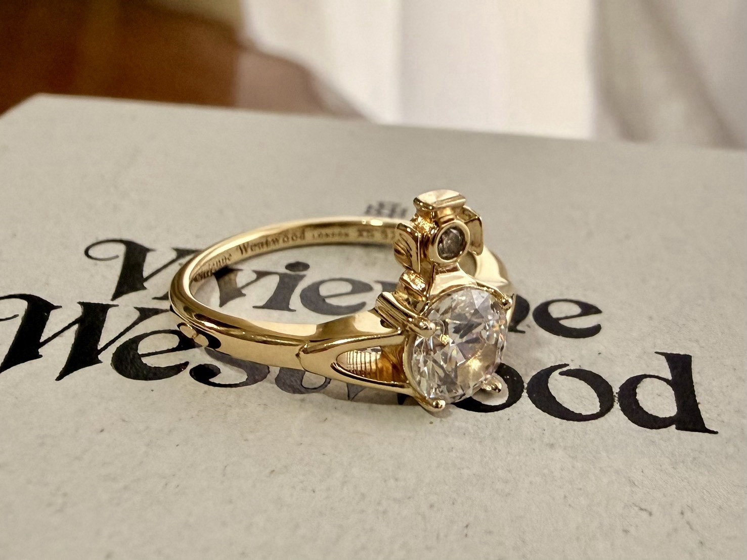 Vivienne Westwood Reina Orb Ring (XS, Gold) Authentic Mint Condition Size 5 US