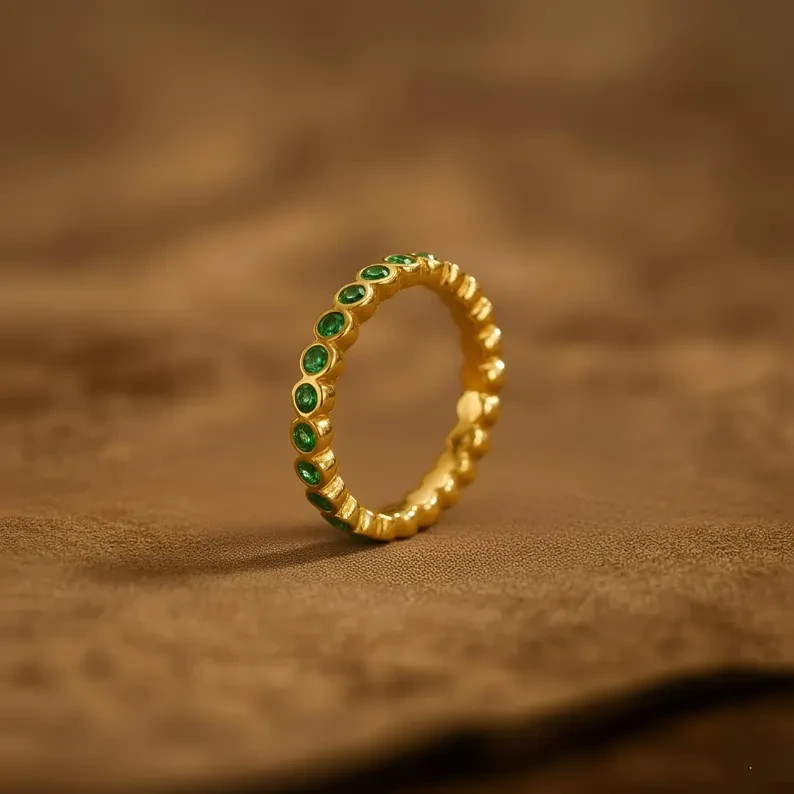 2.5Ct Round Cut Natural Emerald Diamond 14K Yellow Gold Luxury Eternity Band
