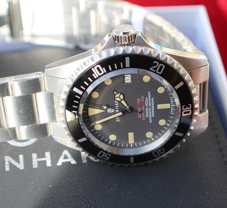 Steinhart Ocean One Premium 42mm. Boxes, Papers, Tags , A1 Condition.NOS