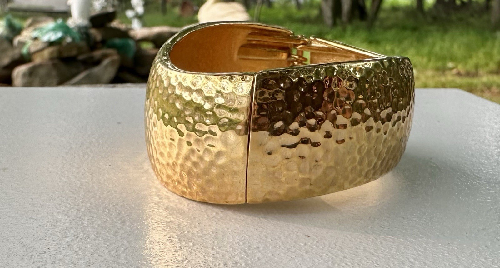 Vintage Premier Designs Hammered Gold Tone Hinged Bangle Bracelet.