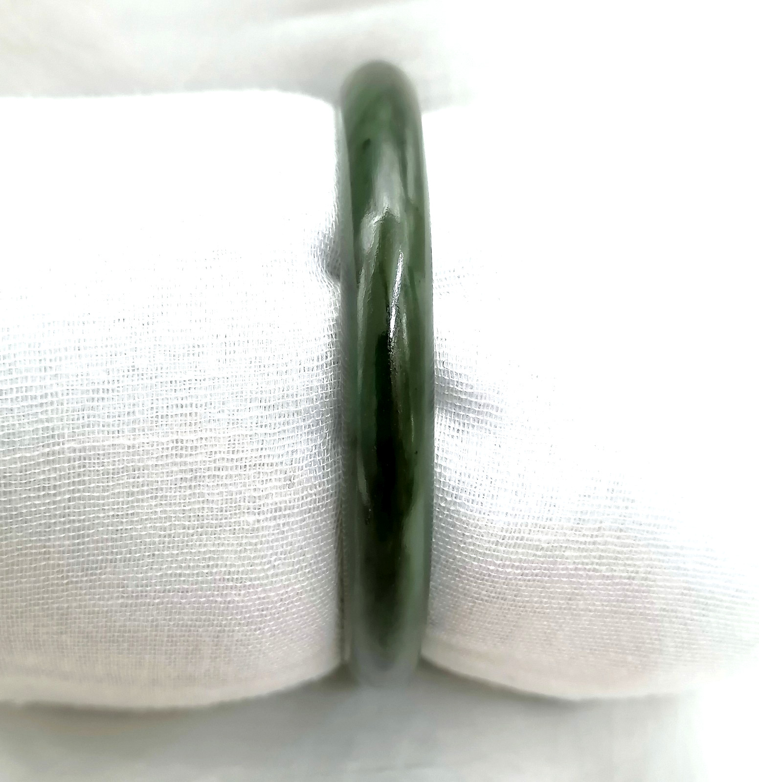 BEAUTIFUL ANTIQUE AUTHENTIC GREEN JADE RING BRACELET, CHINA, 1900.