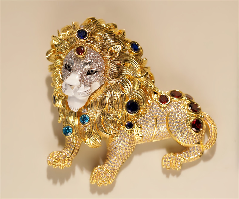 Large Sized High Quality Lion Brooch, Personalized Clothing Accessory Brooch