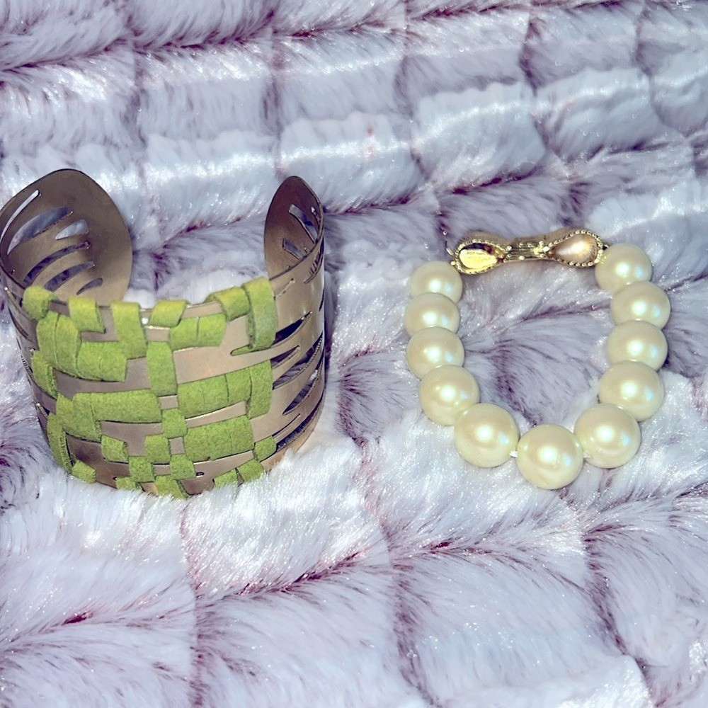 Vibrant Green and Gold Basket-Weave Bracelet and Bow Bracelet 2 Piece