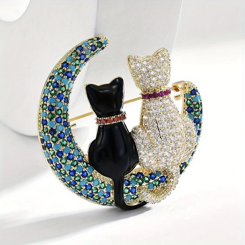 Vintage Moon Cat Brooch for Women Crystal Rhinestone Metal Jewelry Clothing Pin