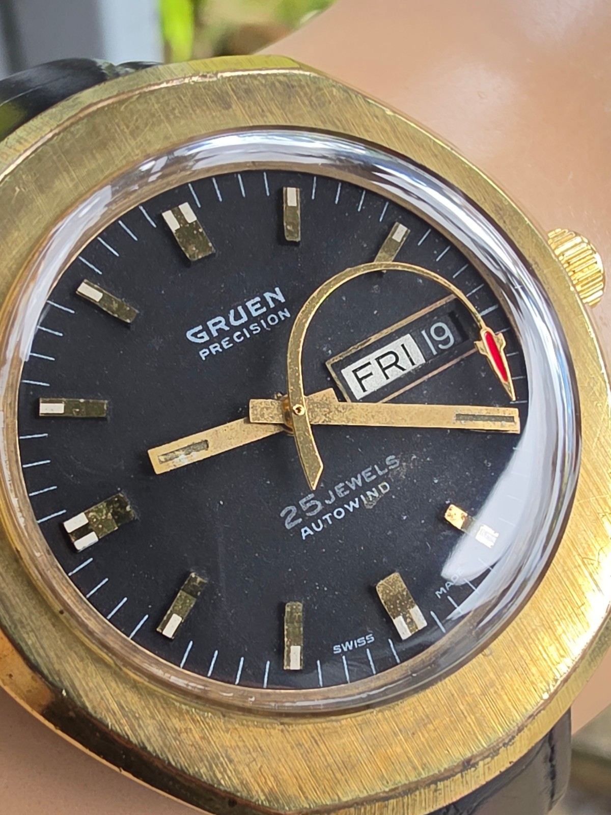 Vintage GRUEN men’s automatic watch 40mm Rocket second hand swiss made 1970s