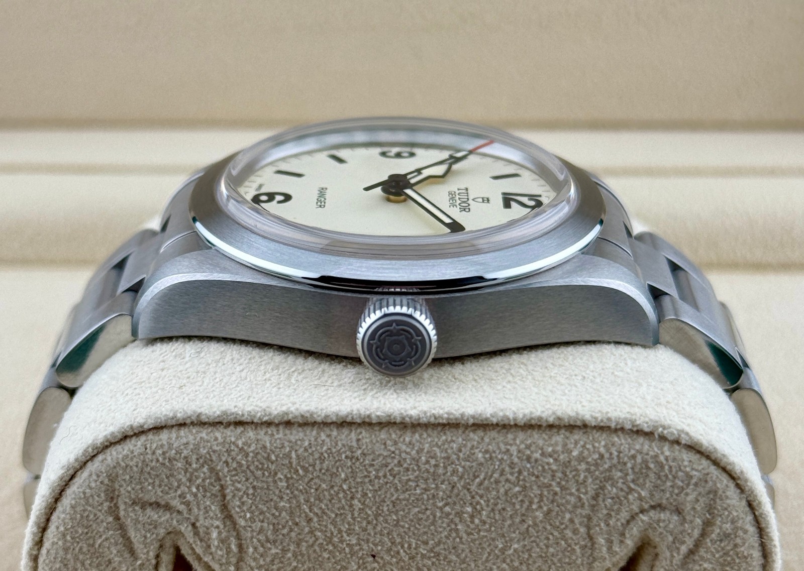 Tudor Ranger (79950). White “Dune” Dial. 39mm. 2026. Full Set.