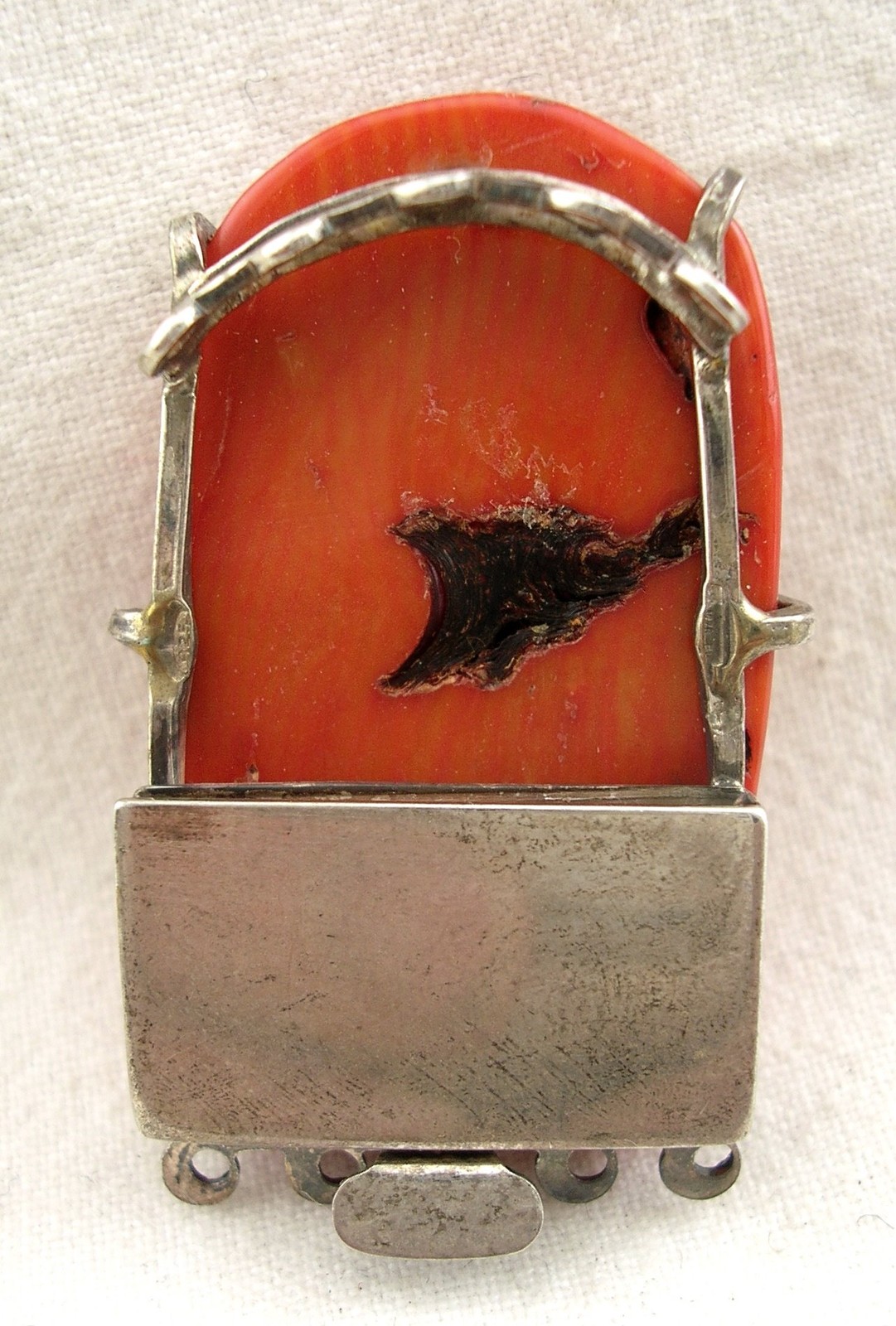VINTAGE 925 SILVER CORAL AND TURTLE ENGRAVED NECKLACE CLASP