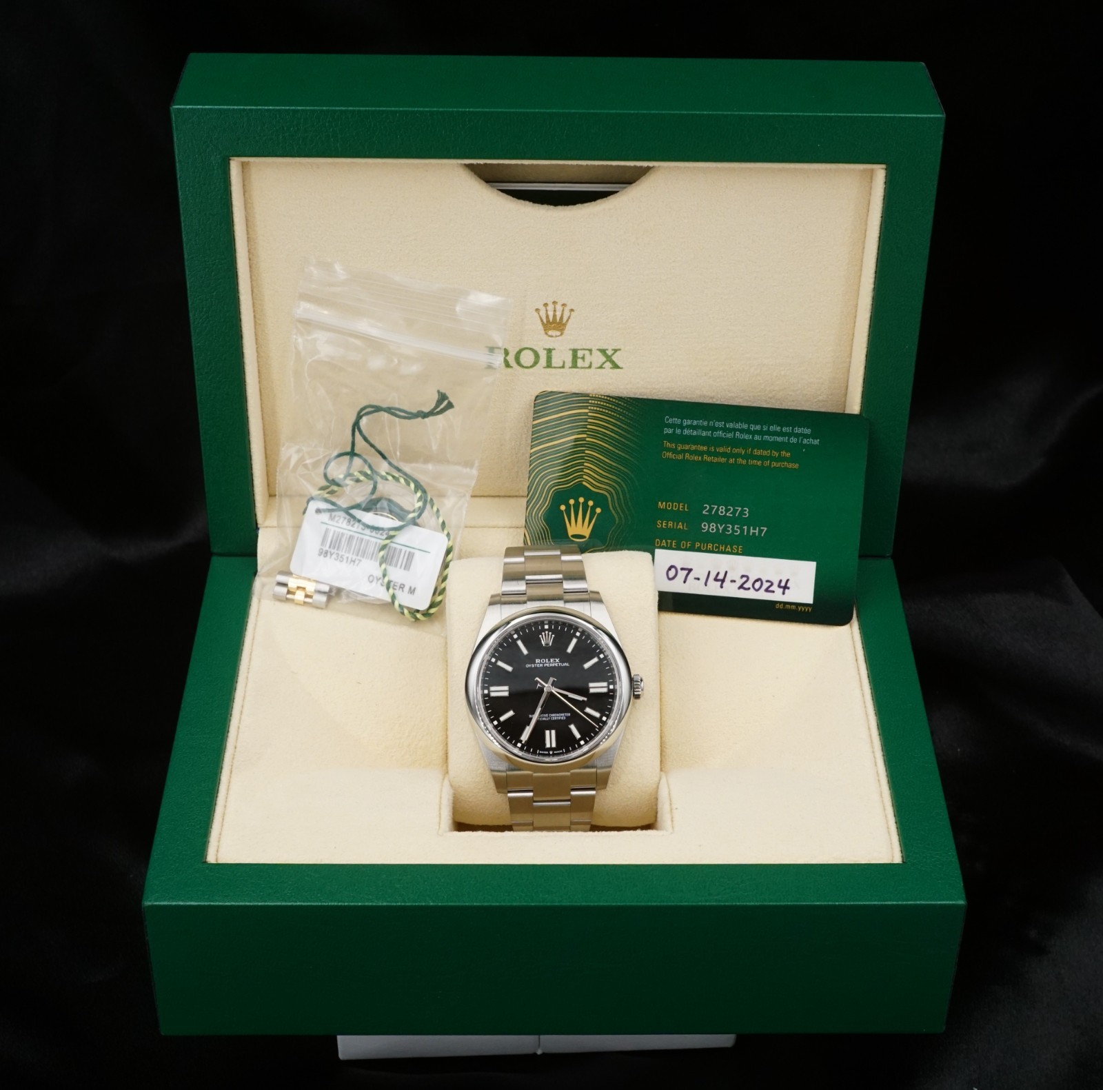 Rolex Oyster Perpetual 41mm 124300 2024 Stainless Black Box Card W1351