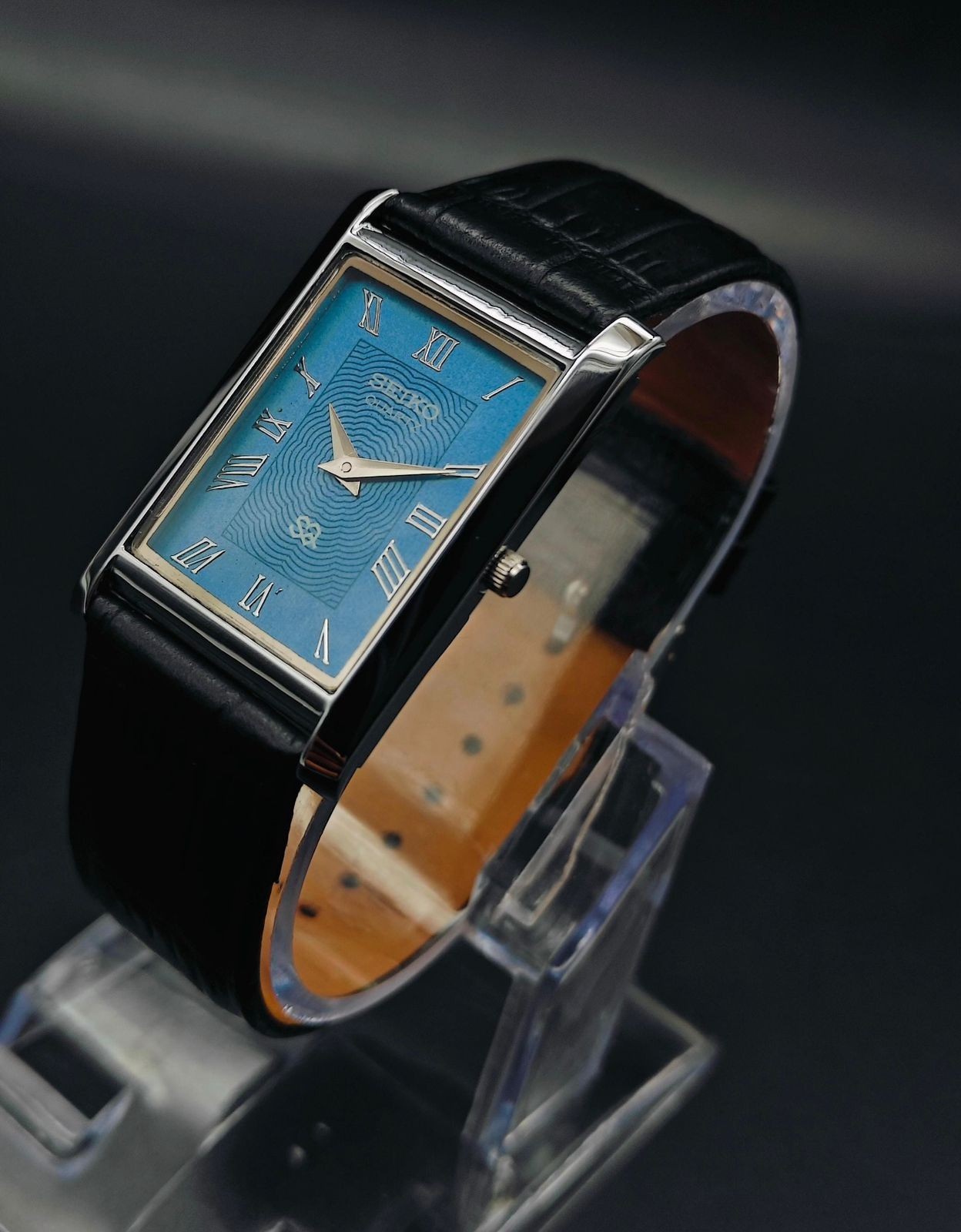 Vintage Rare Seiko Slim Quartz Men’s Wrist Watch With Free DDP Shipping