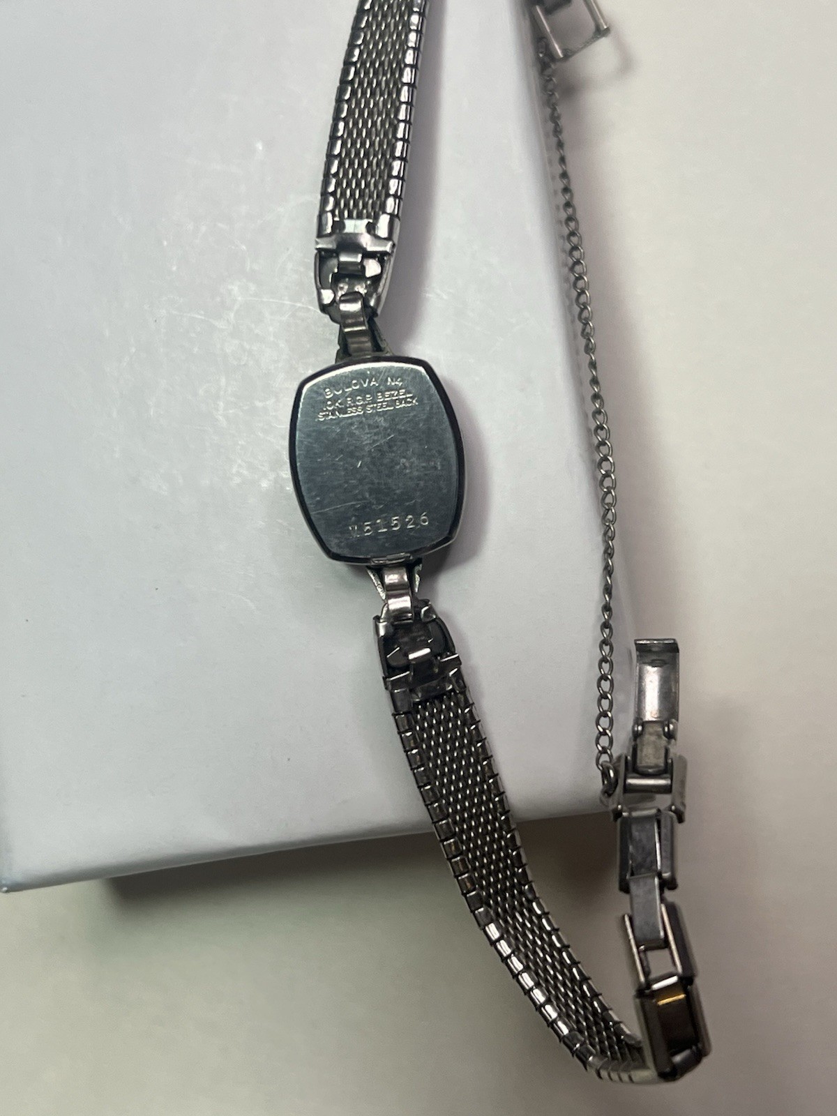 Bulova Vintage Women’s Dress Watch Manual Wind Tonneau Silver 17J