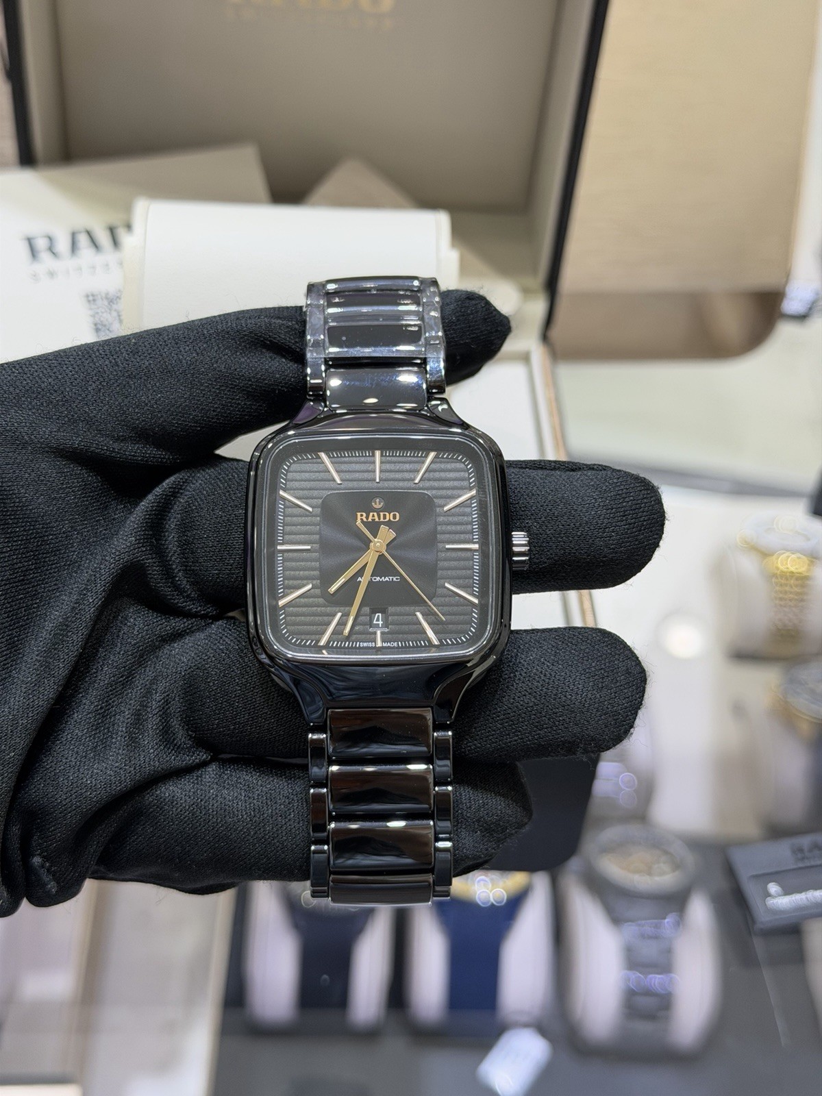 New Rado True Square 29.2 MM Quartz Black Dial Ladies Watch R27080172