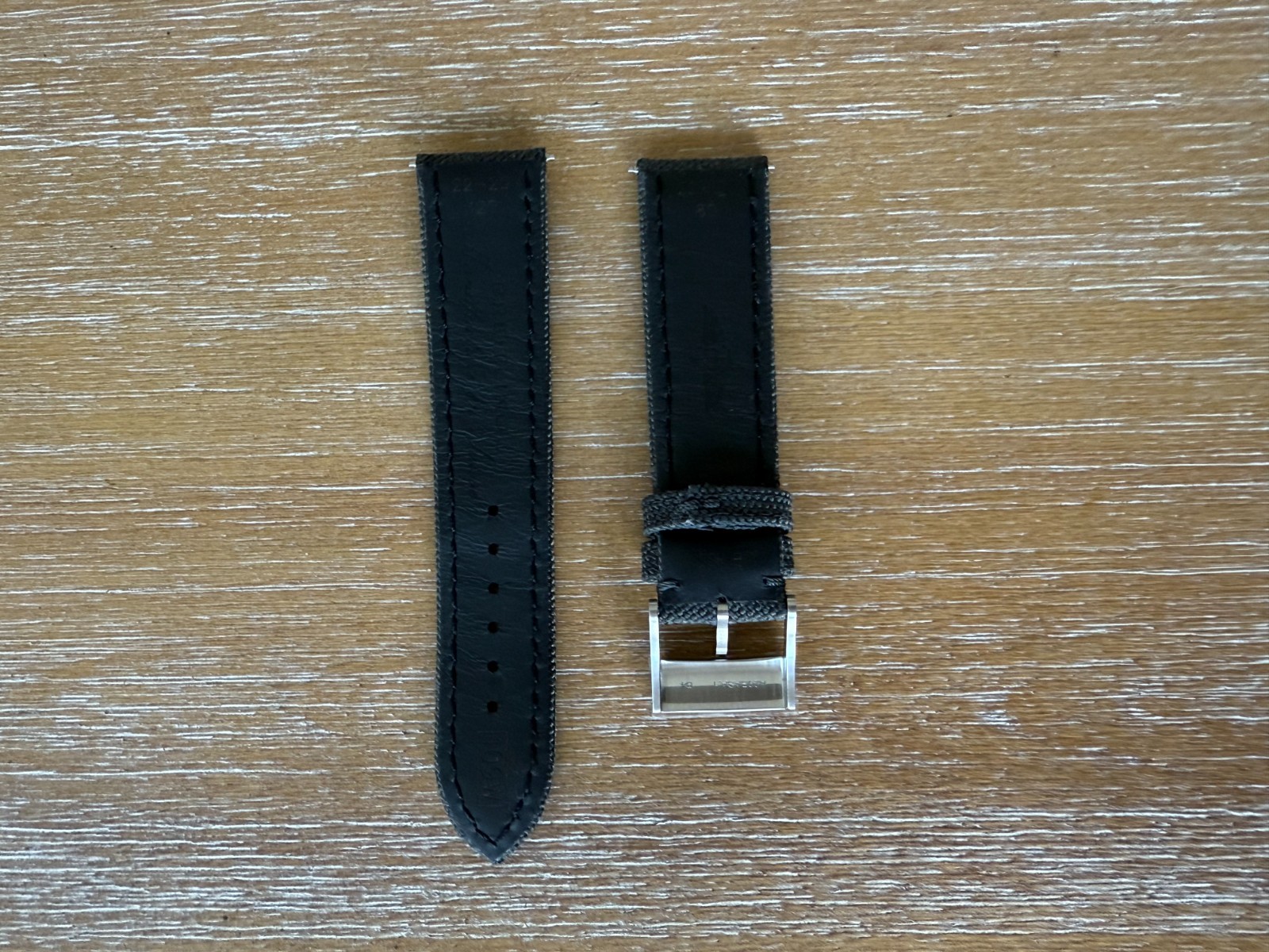 BREITLING ANTHRACITE CANVAS STRAP WITH STEEL BUCKLE 22-20 109W A20BA.1 E79363