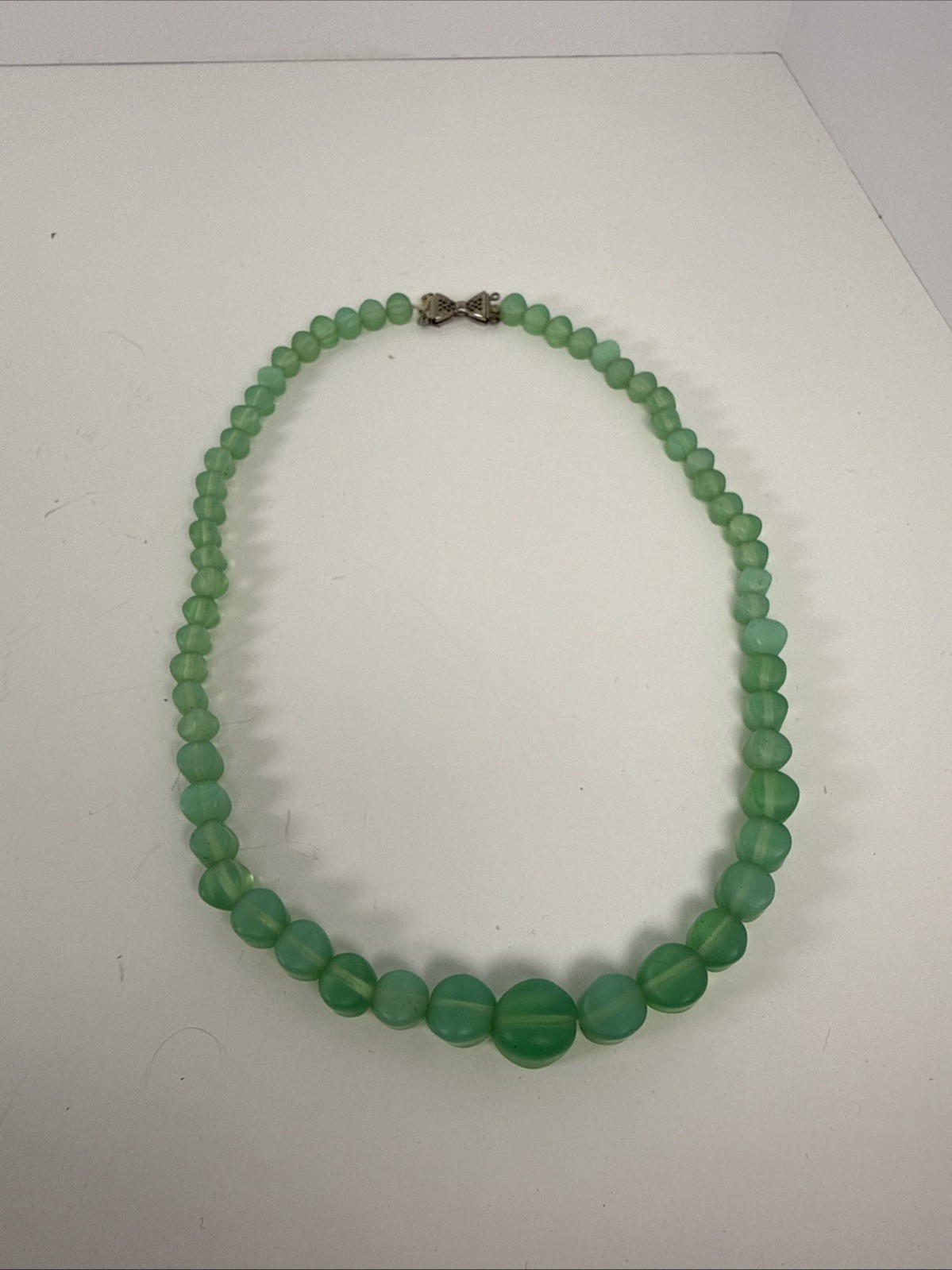 Natural Green Beaded Necklace 16.5in – Vintage