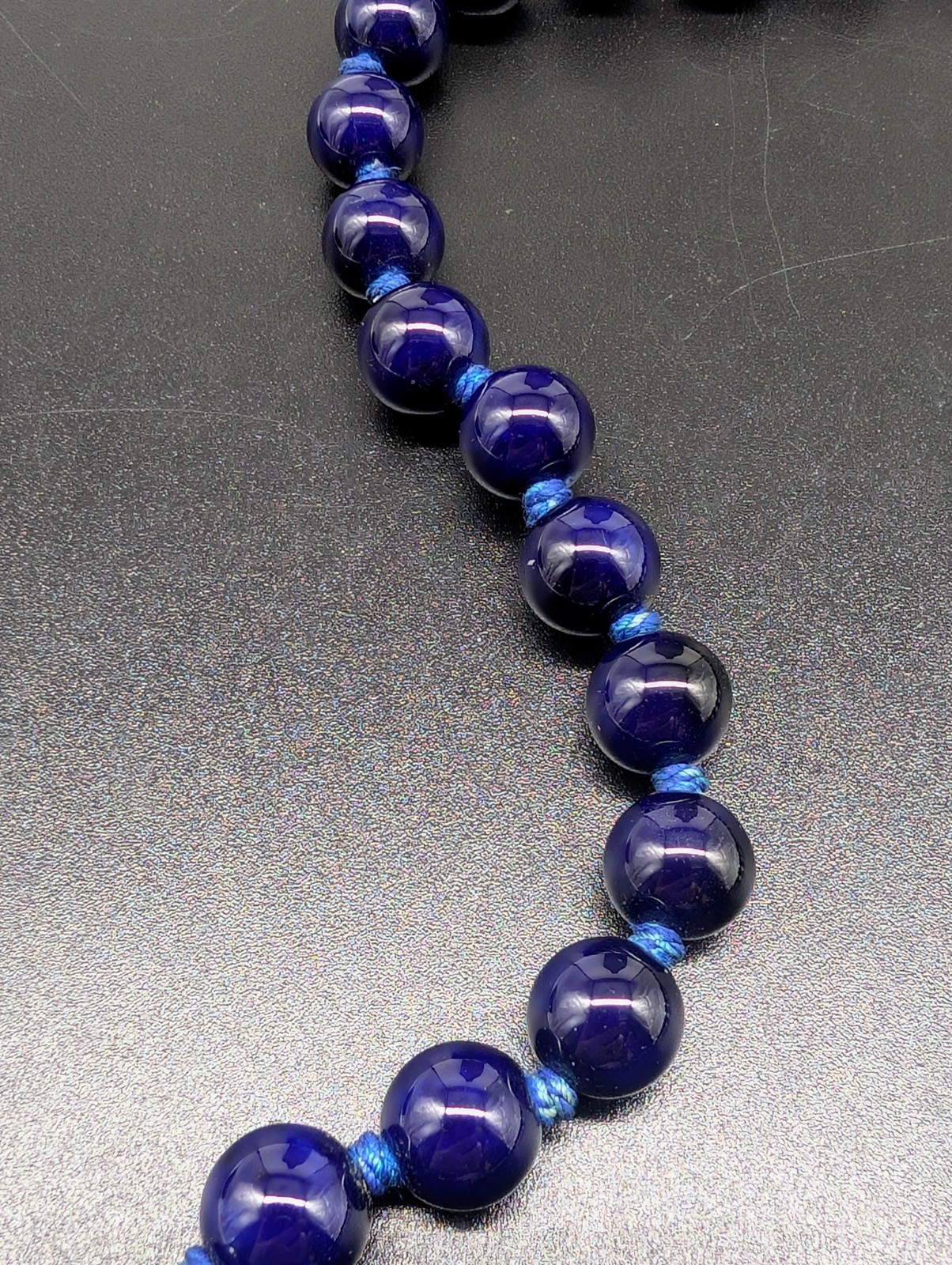 Vintage Hand Knotted Cobalt Blue Glass Bead Necklace 24″ L 10mm