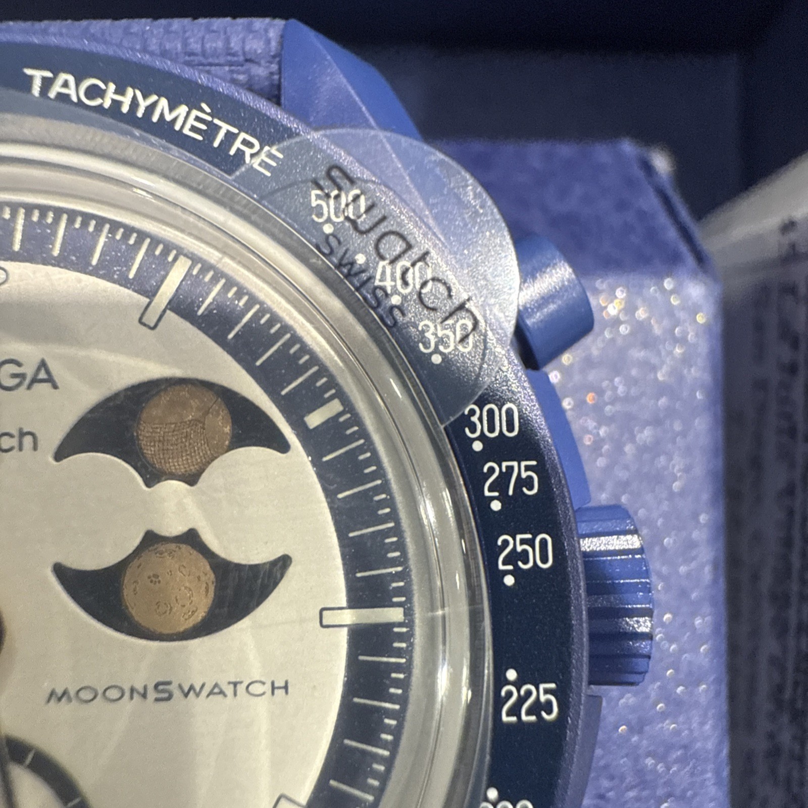 Omega Swatch MISSION TO EARTHPHASE MOONSHINE GOLD Snoopy Blue Moonswatch NEW