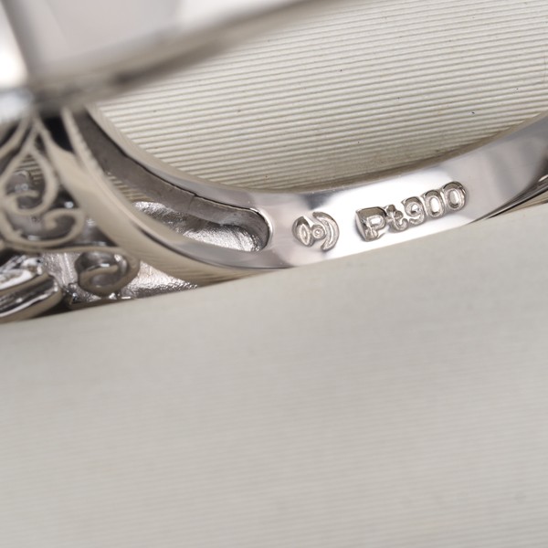 Auth TASAKI Ring Diamond 0.73ct Baguette-cut V-shape Classic US6-6.25 Pt 900