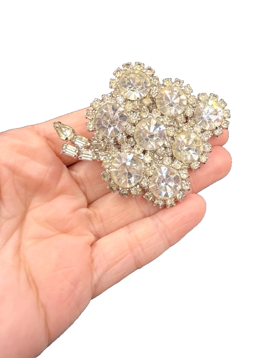 Vintage Large Brilliant 3-Tier Rhinestone Cluster Brooch 2.5” Unsigned